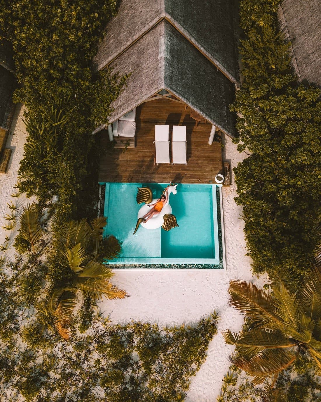 Bungalow con piscina privada en Sumba, vista aérea